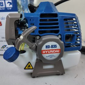 Máy cắt cỏ Huyndai 835